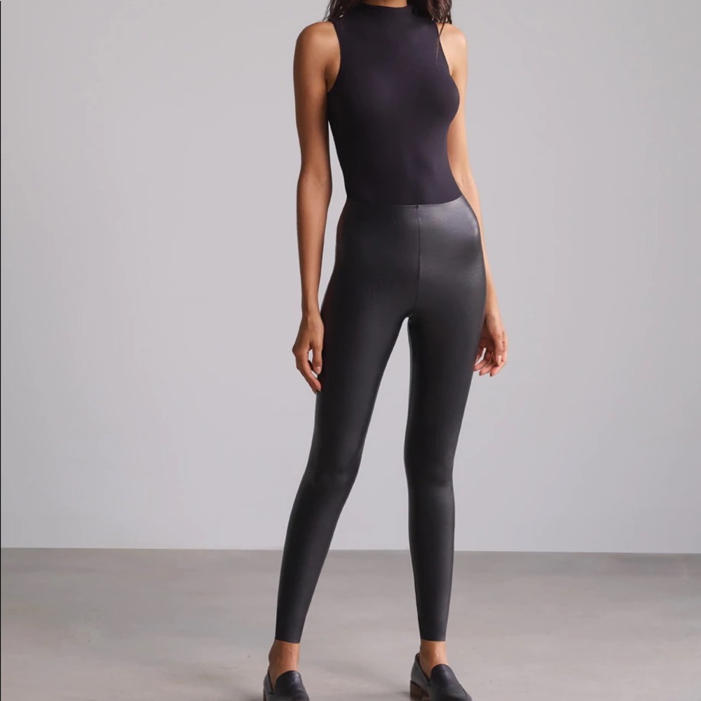Commando Leggings Size Small